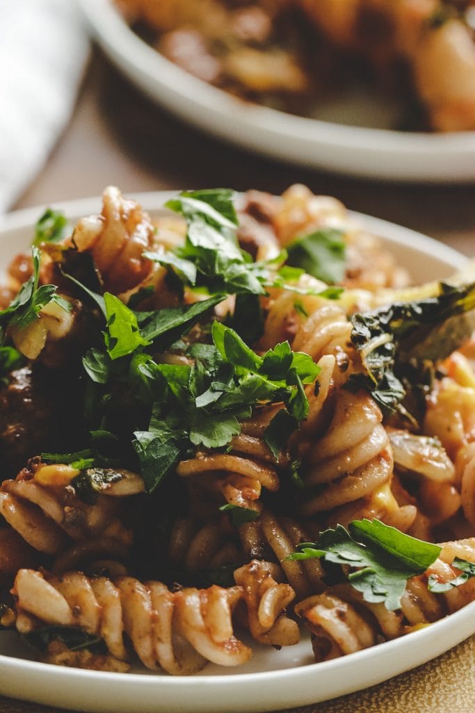 veggie pasta with parsley