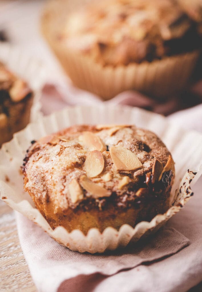 strawberry chocolate chip muffins