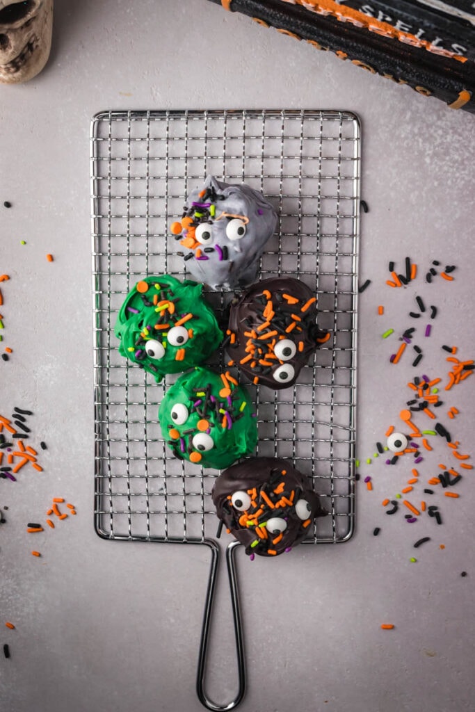 easy monster cake balls