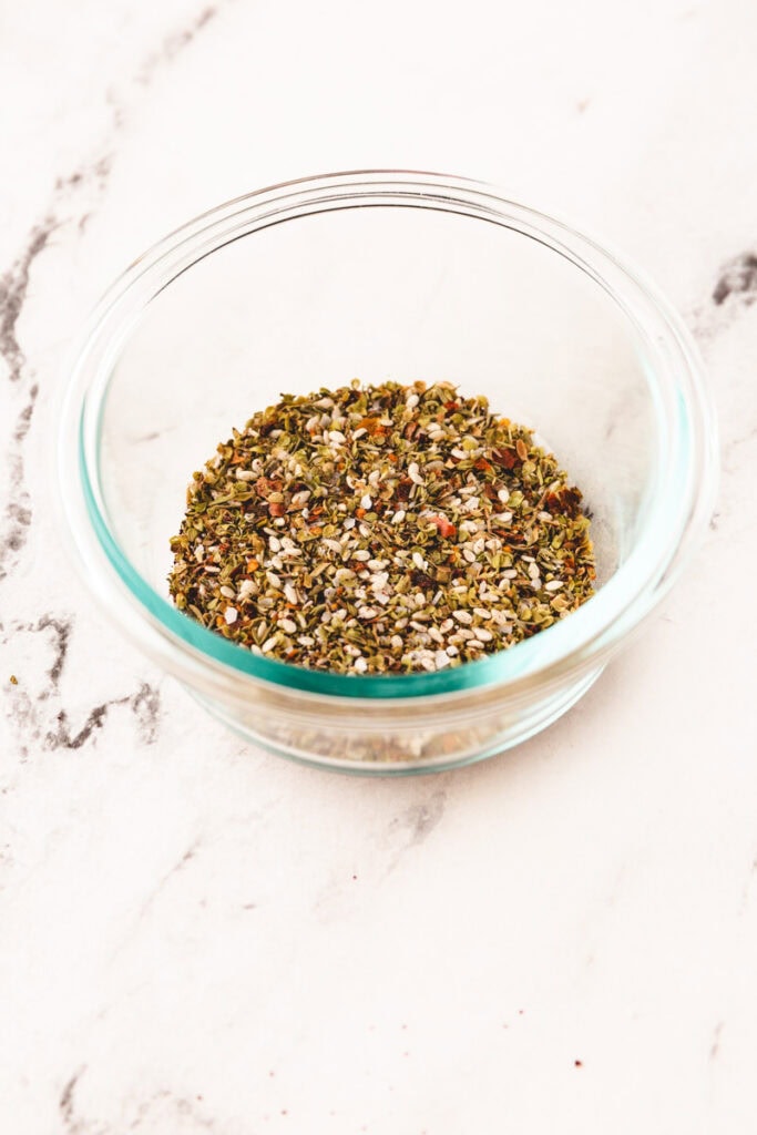 za'atar seasoning in a glass container